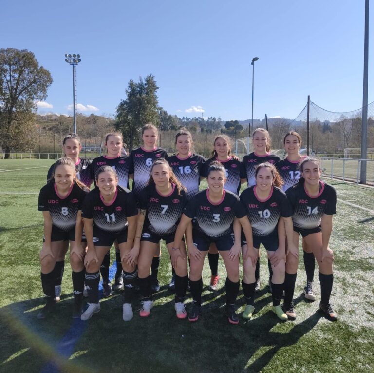 Equipo femenino de la UDC que participó en el Campeonato Gallego Universitario