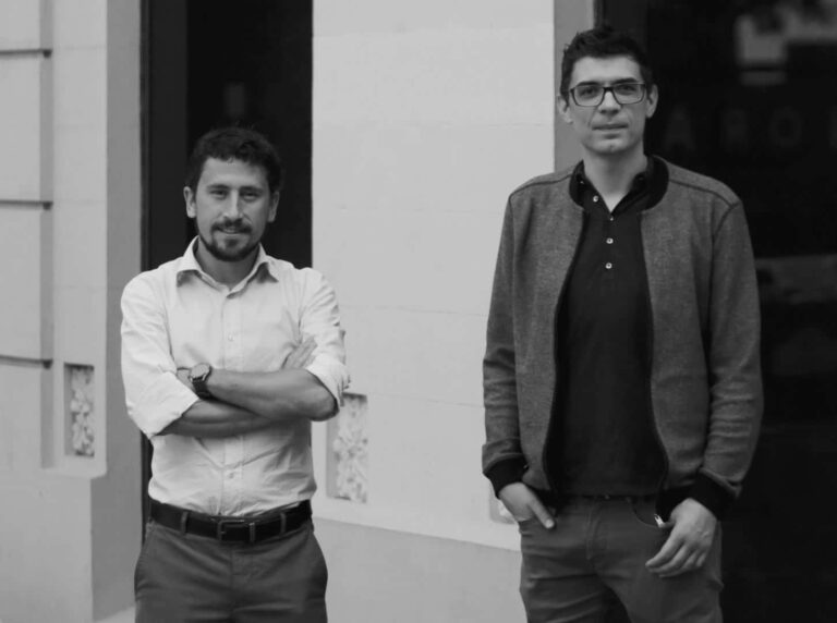 Imagen de los arquitectos Juan Prieto y Faustino Patiño