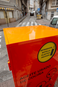 El Concello y Mulleres Colleiteiras trabajan juntos en el reciclaje de aceite
