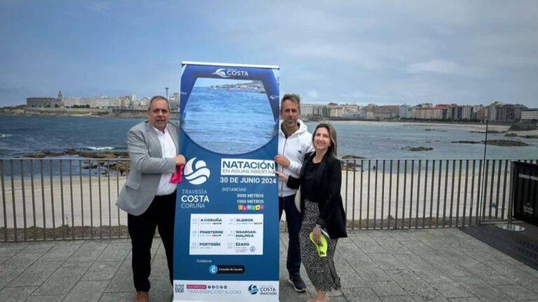 A Coruña acoge la Travesía Costa de aguas abiertas