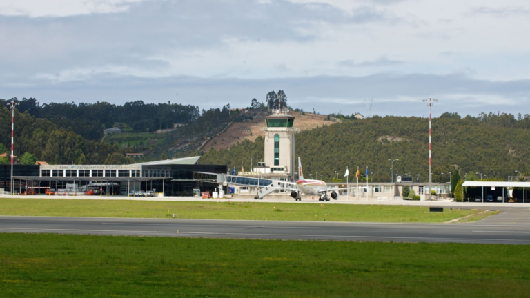 suspension aeropuertos vigo coruna