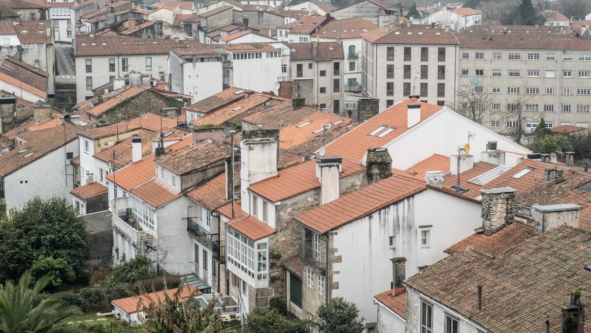 Rueda anuncia nuevas líneas de avales para la compra de vivienda