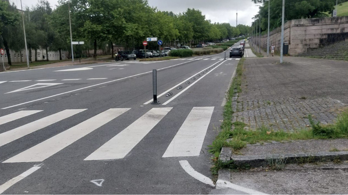 Santiago amplía su red ciclista con un nuevo tramo en la calle Roma