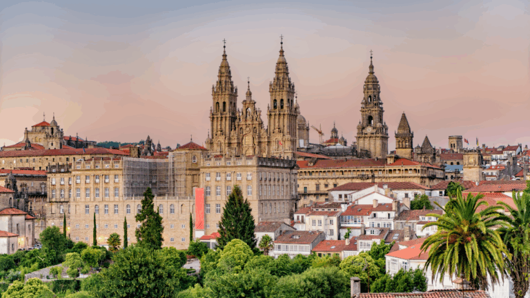 santiago compostela lider turismo galicia