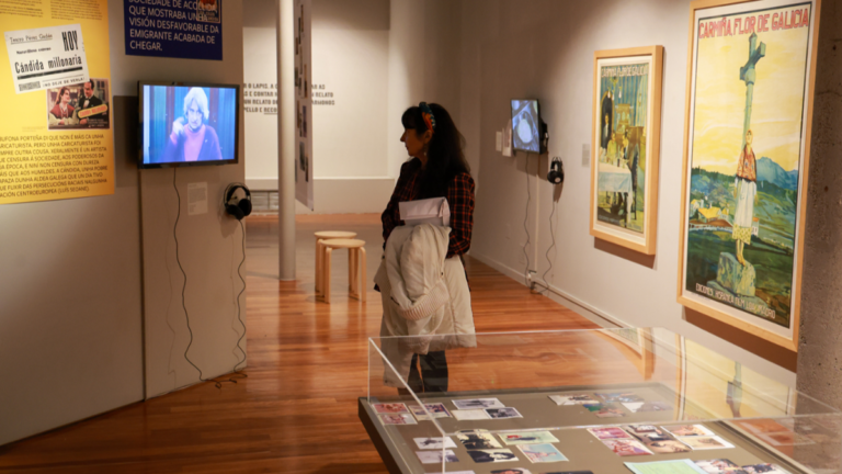exposición emigrantas quiosco alfonso coruña