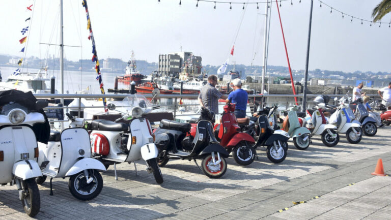 Vespas Ferrol