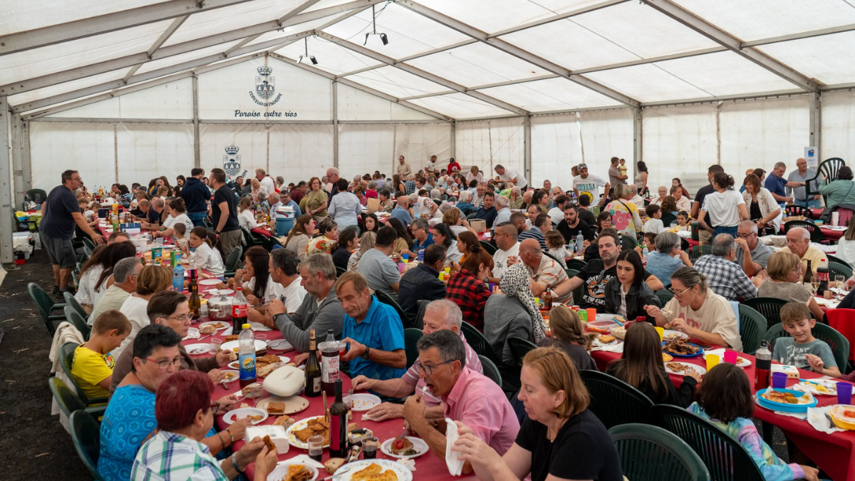 Música, juegos y gastronomía protagonizan la Romería de la Familia de Paderne